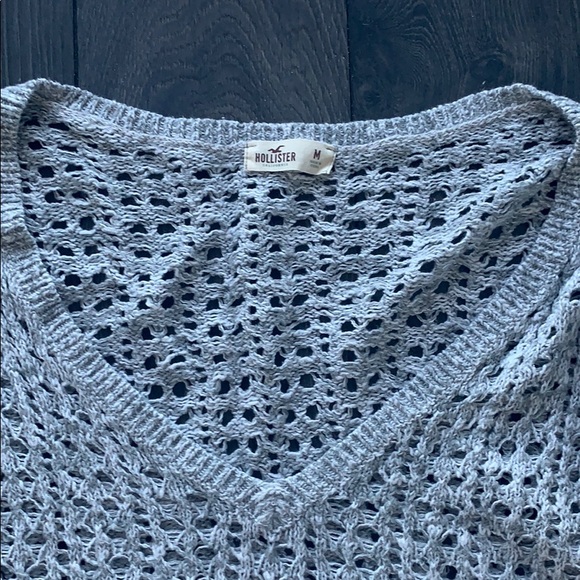 Hollister top - Picture 2 of 3